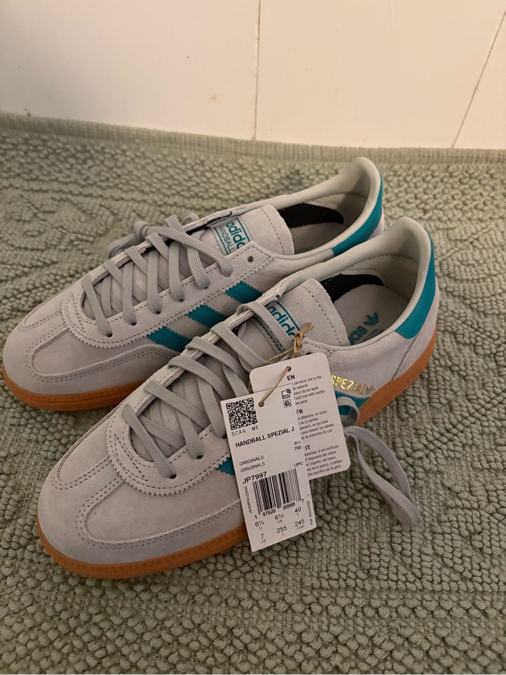 adidas Handball Spezial Men’s Sneakers — Light Gray / Teal